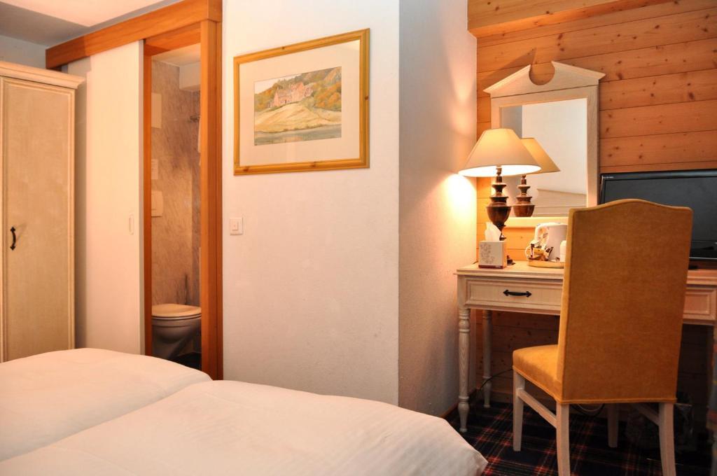 Hotel De La Paix 샘페리 객실 사진