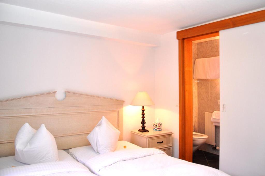 Hotel De La Paix 샘페리 객실 사진
