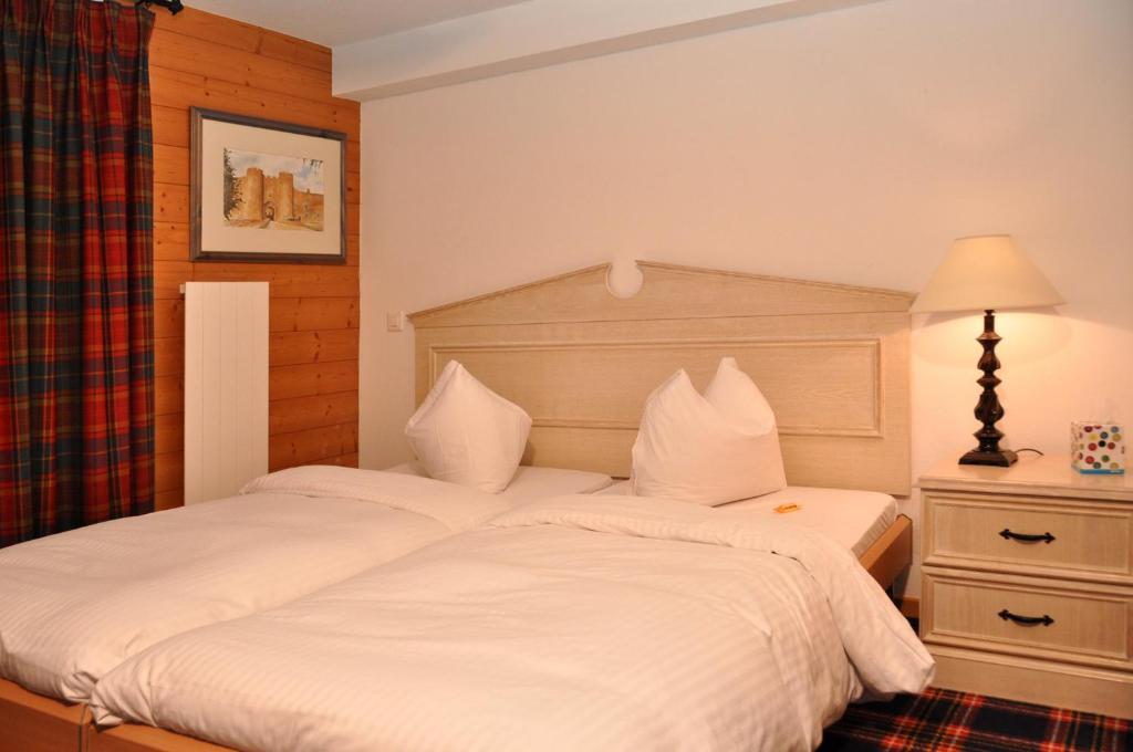 Hotel De La Paix 샘페리 객실 사진